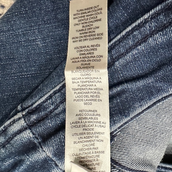 COPY - Perfect Stretch Girlfriend Slim Leg Ankle Blue Jeans by Chico’s Size 00… - Picture 7 of 7